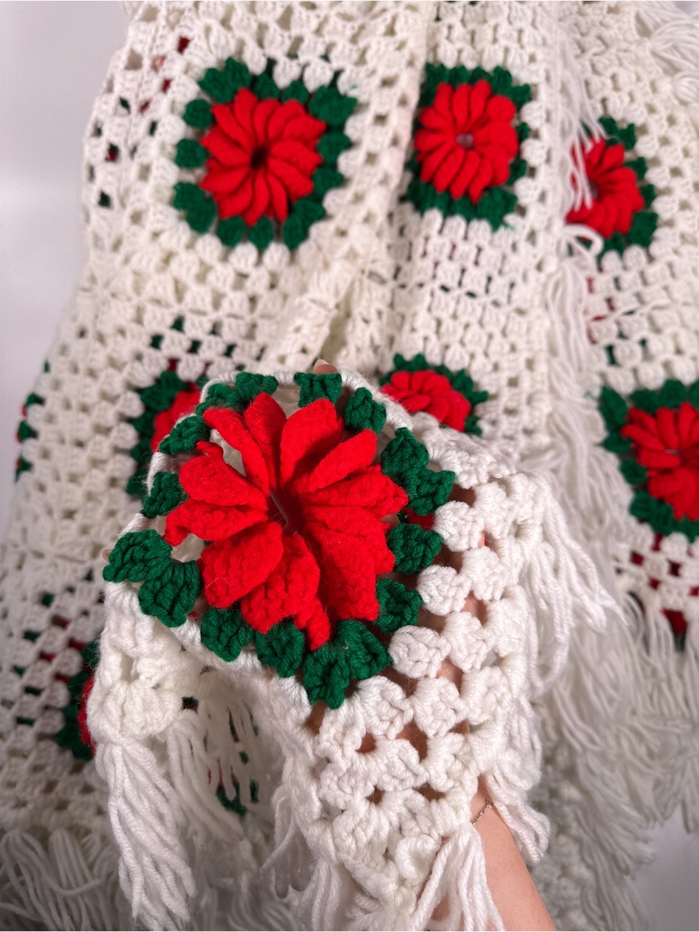 Handmade Crochet Afghan 3D Poinsettia Granny Square Red White 79x74 - Picture 10 of 10